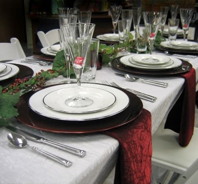 holiday table setting