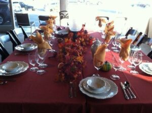 Thanksgiving Table Setting and Decorations