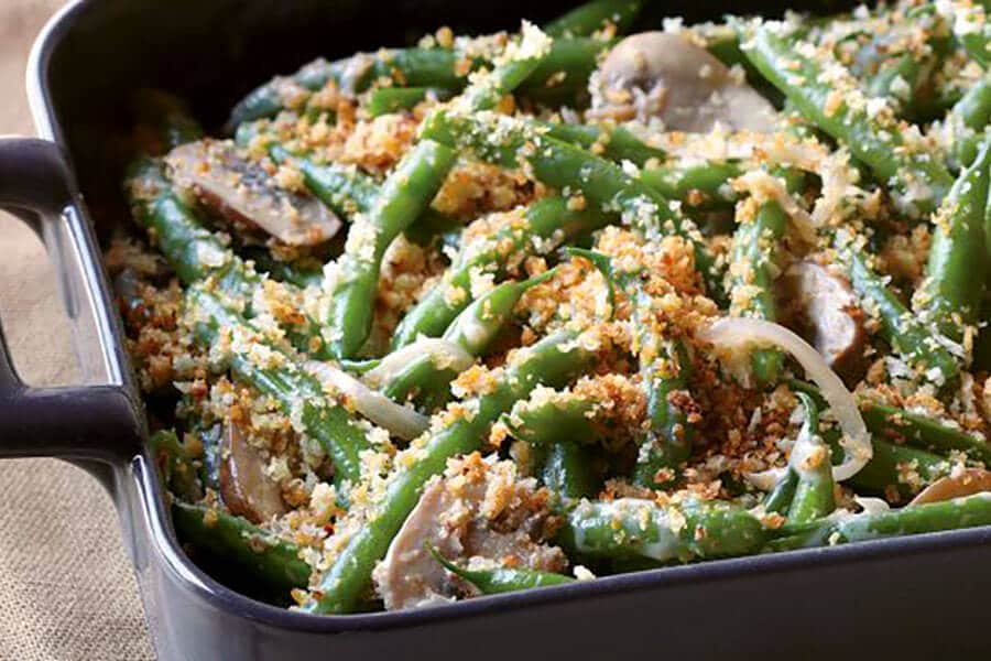 thanksgiving day vegetarian green bean casserole