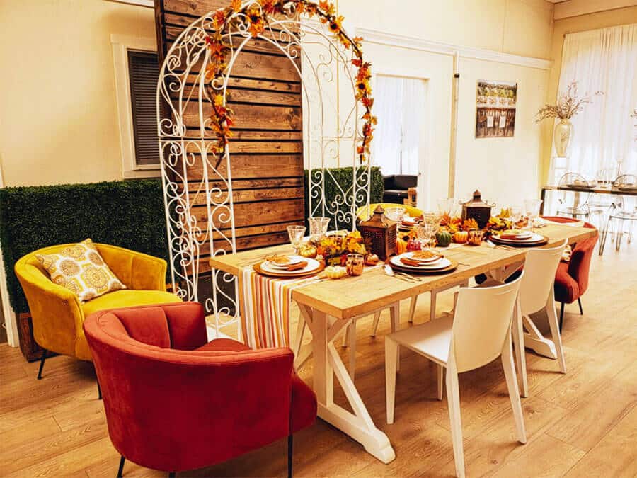 fall thanksgiving theme table setting and decorations