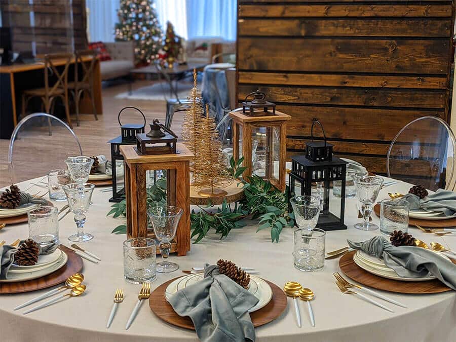 holiday party table decorations