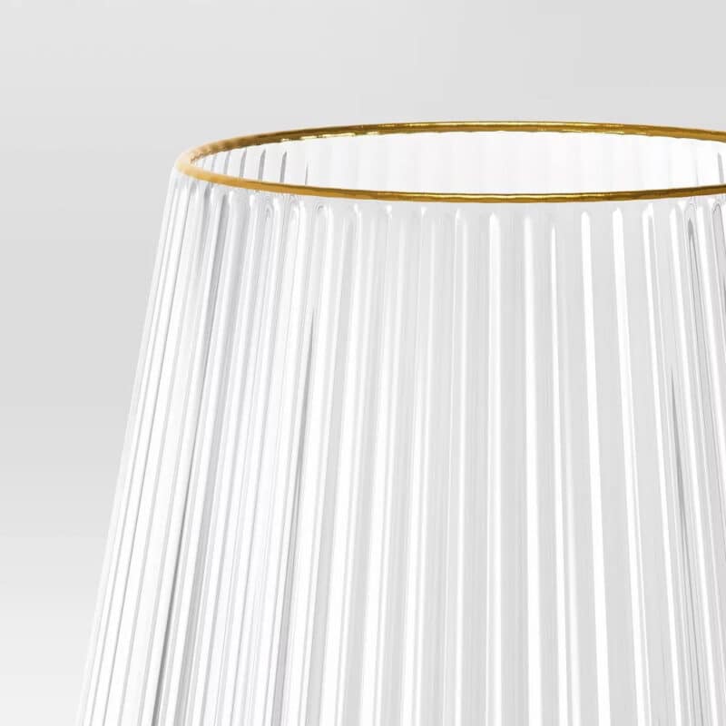 Modern Gold Rim Ribbed Close Up
