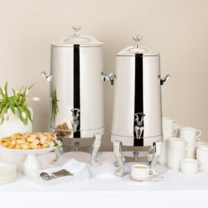 Vacuum Insulated Urns Setup in a coffee bar setting